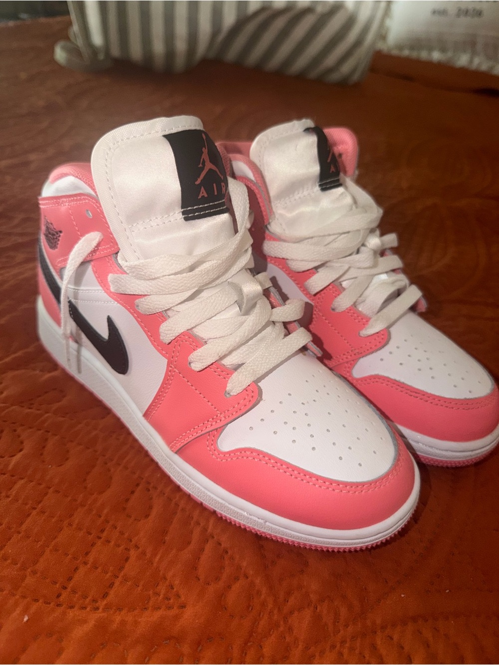 4.5Y Pink Gaze/White/Black Jordan 1 Mid